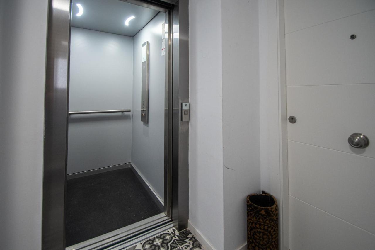 Apartament Apartamento Los Claveles - La Caleta Kadyks Zewnętrze zdjęcie
